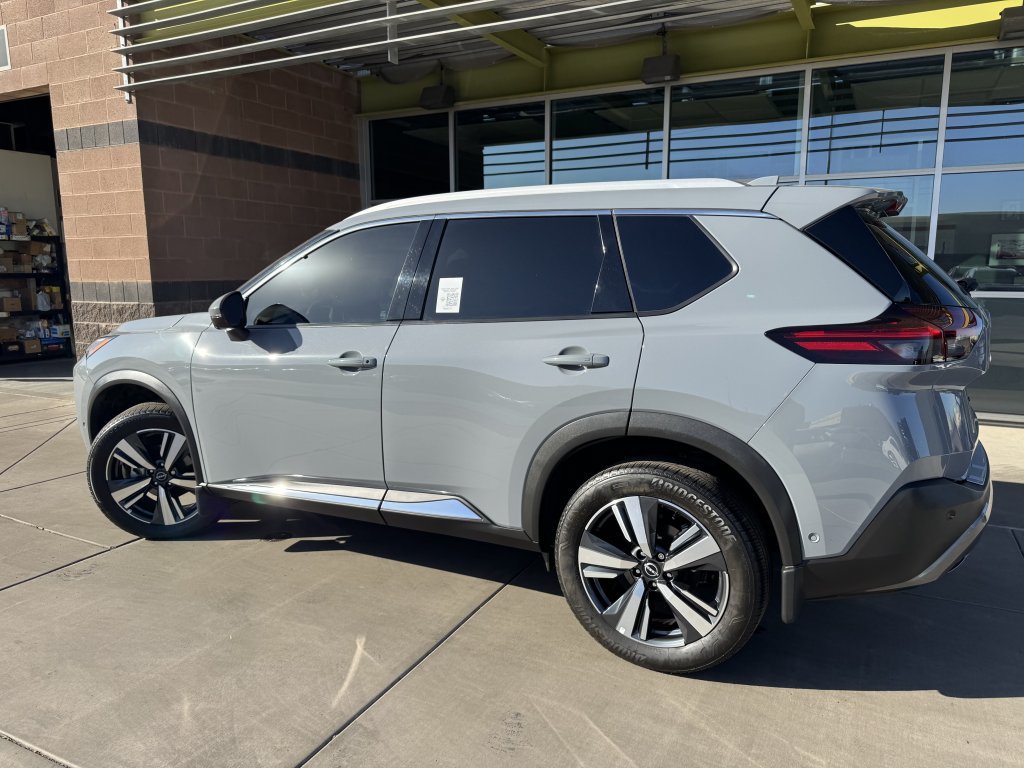 Used 2023 Nissan Rogue SL w/ SL Premium Package AWD/4WD image 5