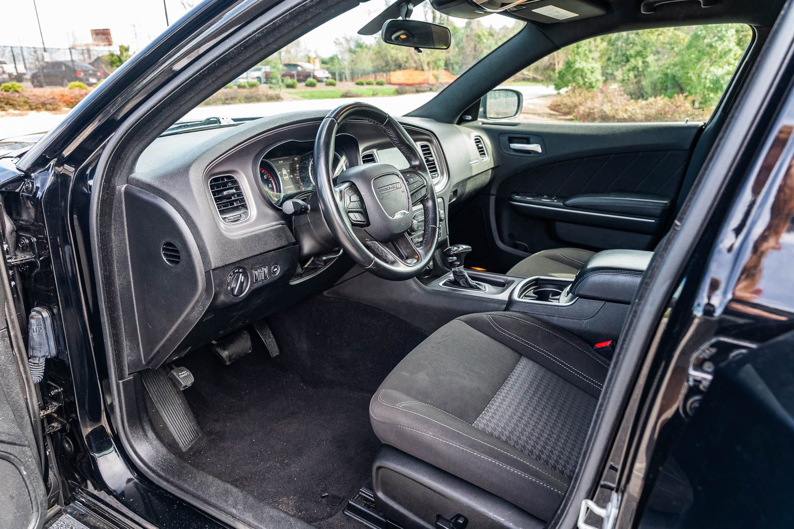 Used 2023 Dodge Charger SXT image 17