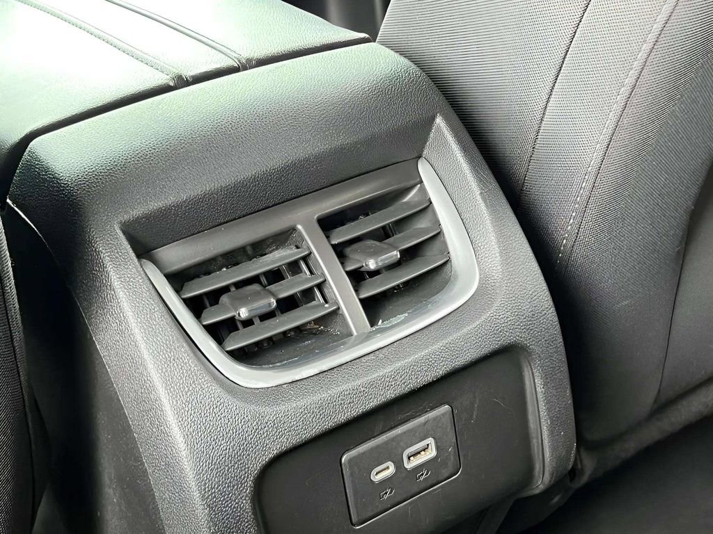 Used 2020 Chevrolet Blazer LT FWD image 25