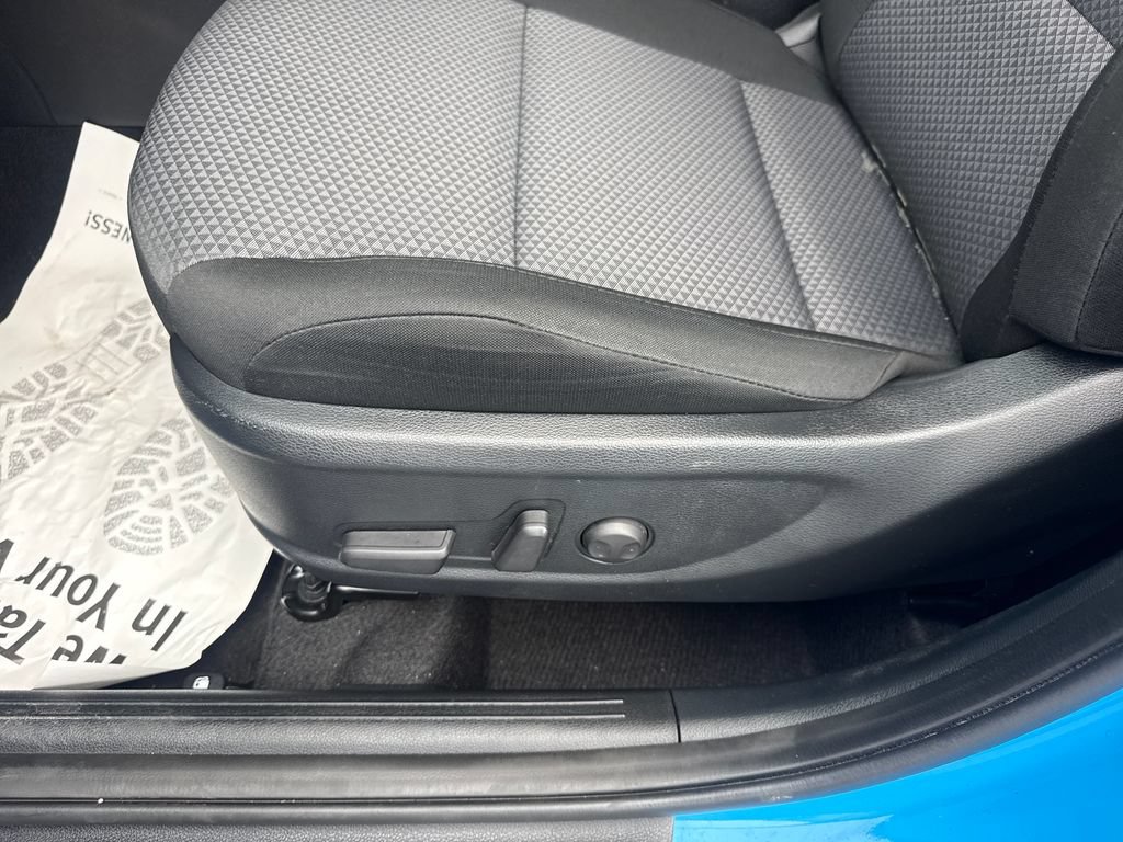 Used 2025 Kia Soul S FWD image 28