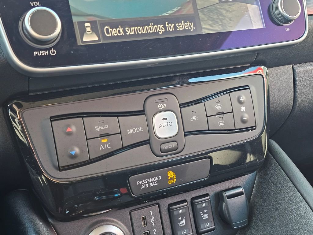 Certified 2025 Nissan Leaf SV Plus image 25
