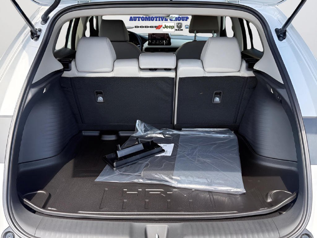 New 2027 Honda HR-V LX image 14