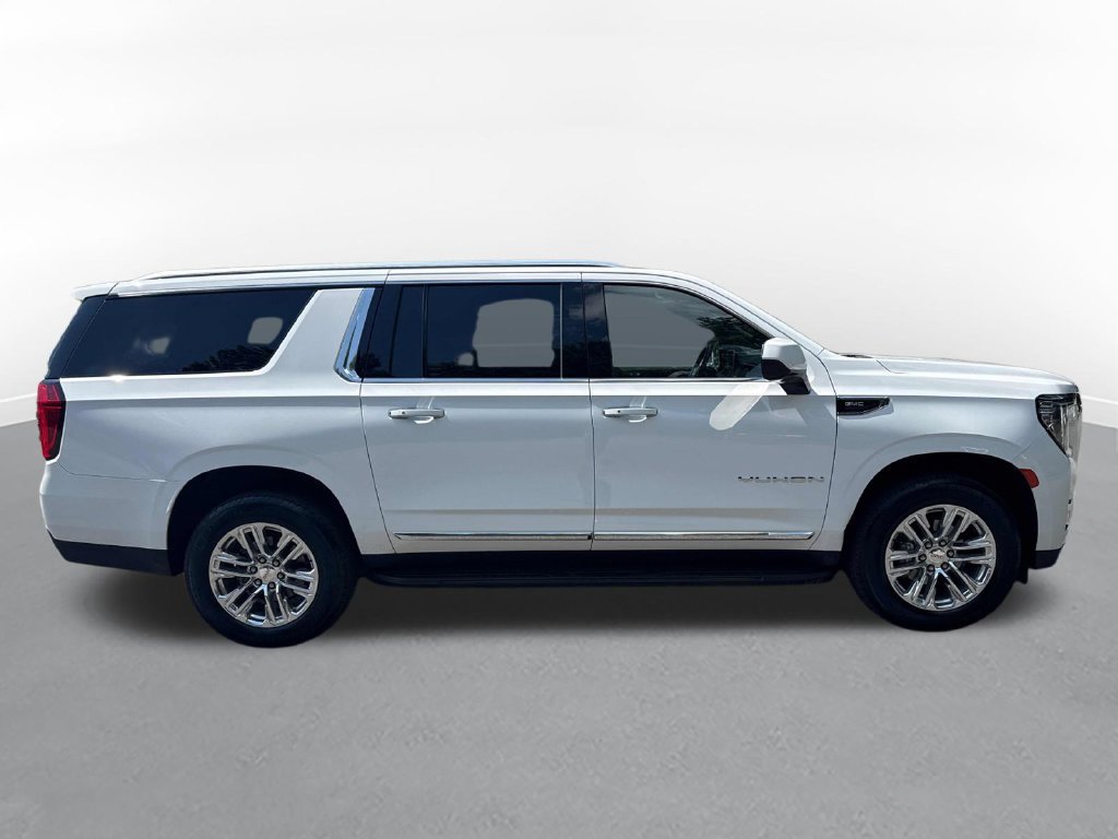 Used 2023 GMC Yukon XL SLT AWD/4WD image 5
