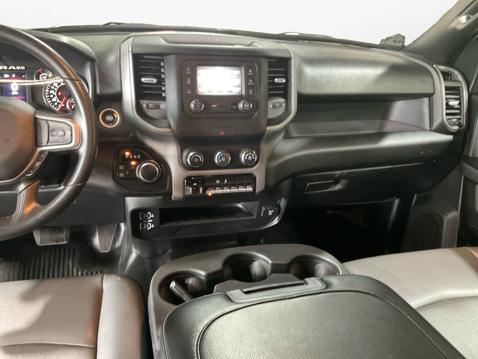 Used 2024 RAM 2500 Tradesman w/ Chrome Appearance Group image 11