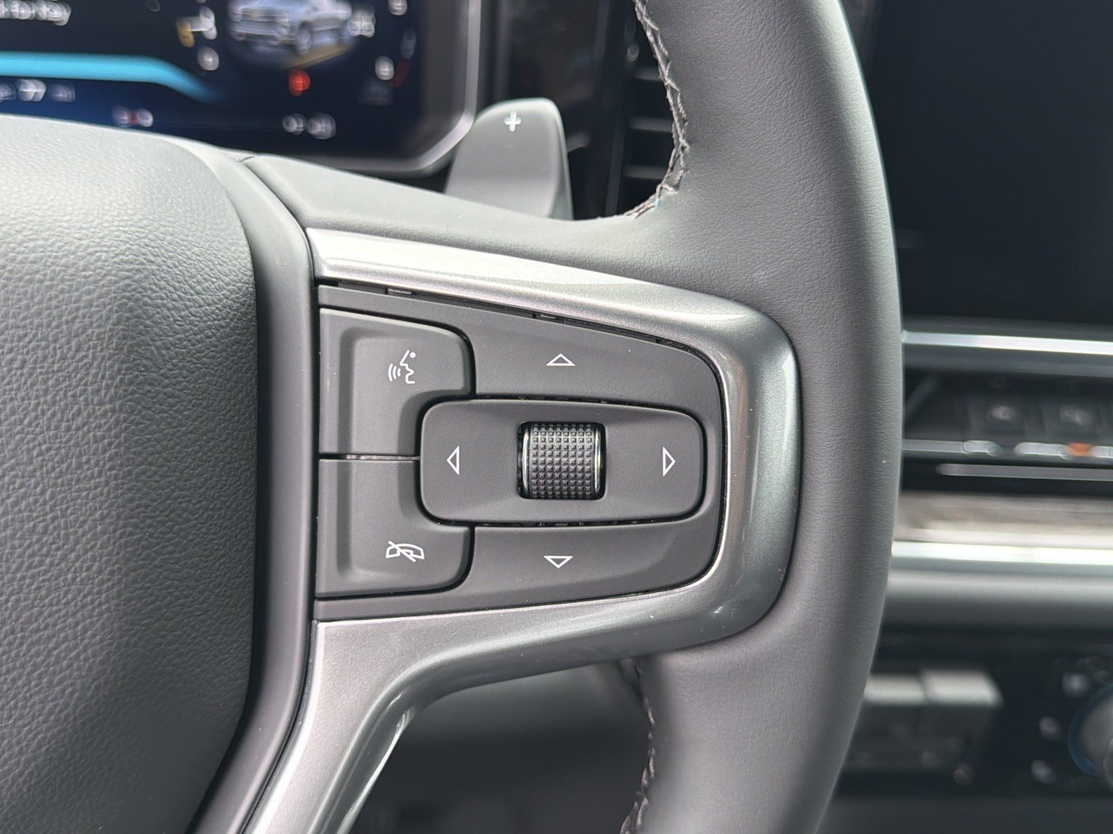 New 2026 Chevrolet Silverado 1500 LTZ w/ Technology Package AWD/4WD image 25