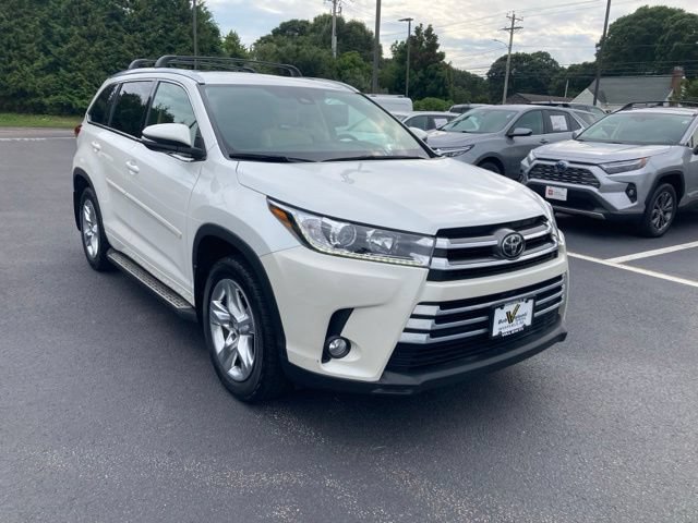 Used 2017 Toyota Highlander Limited AWD/4WD image 13