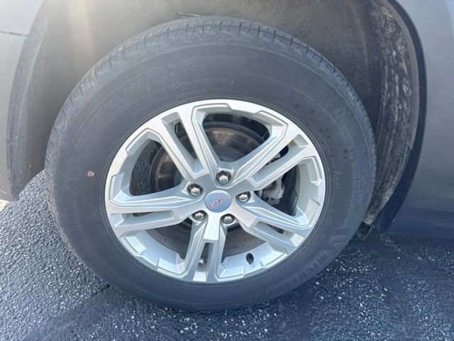 Used 2023 GMC Terrain SLE w/ LPO, Floor Liner Package FWD image 26