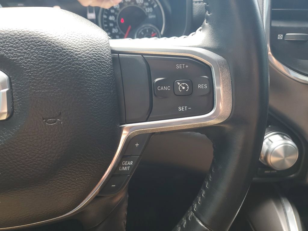 Used 2022 RAM 1500 Laramie AWD/4WD image 19
