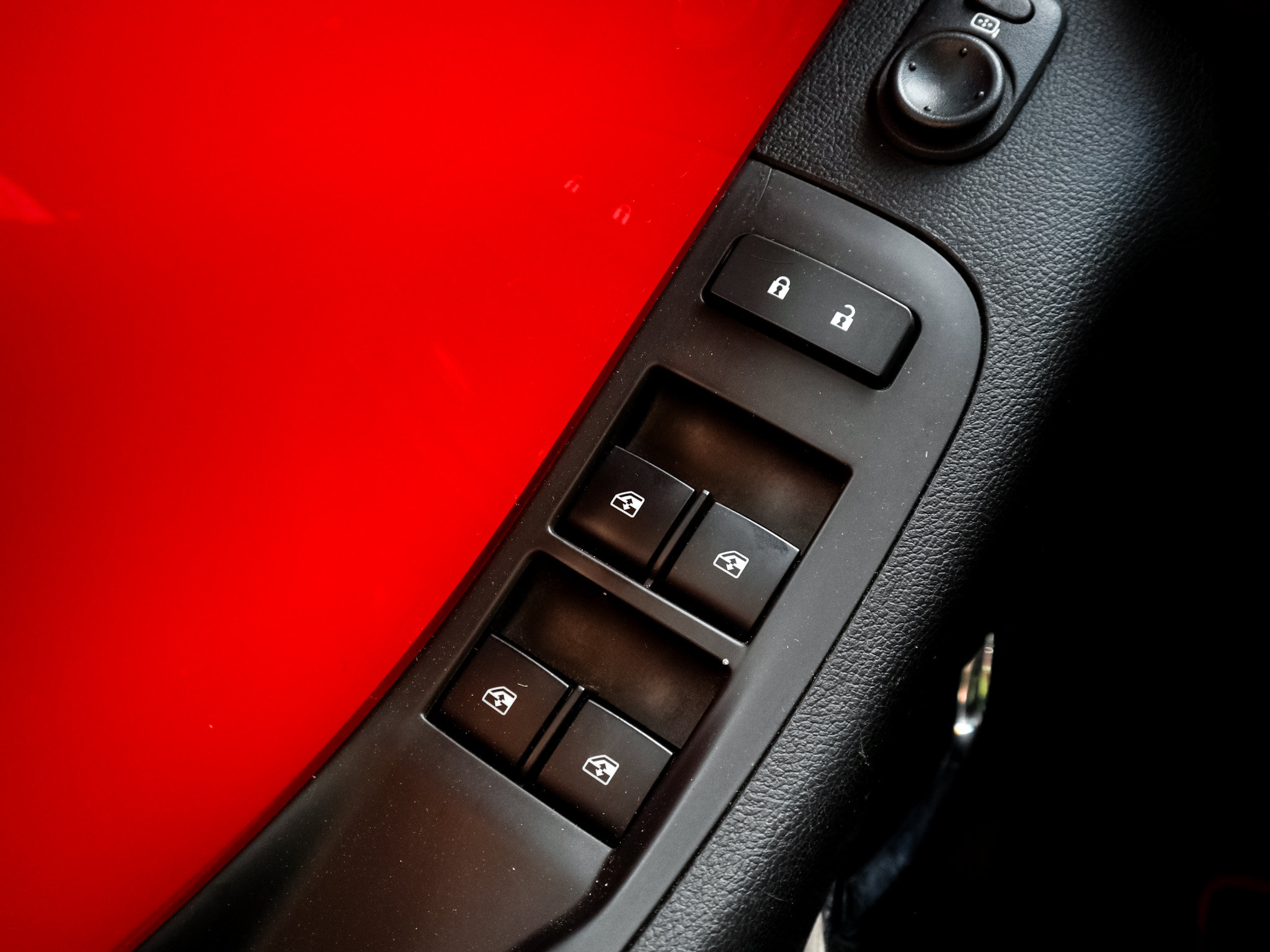 Used 2012 Chevrolet Camaro SS RWD image 15