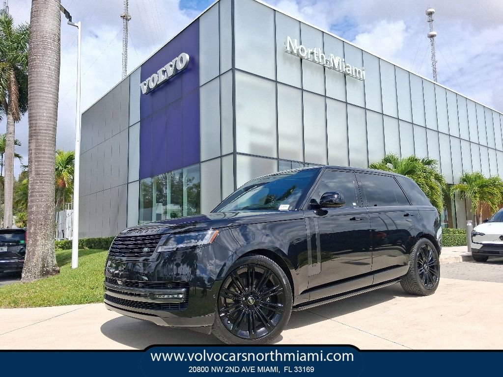 Used 2024 Land Rover Range Rover Long Wheelbase SE AWD/4WD image 1