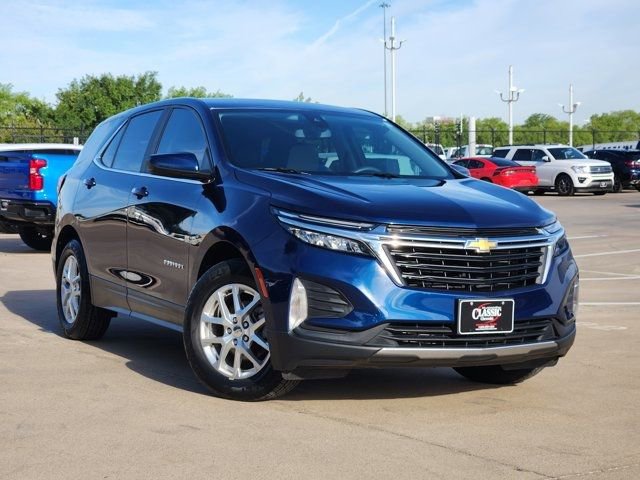 Used 2022 Chevrolet Equinox LT w/ LPO, Floor Liner Package image 2