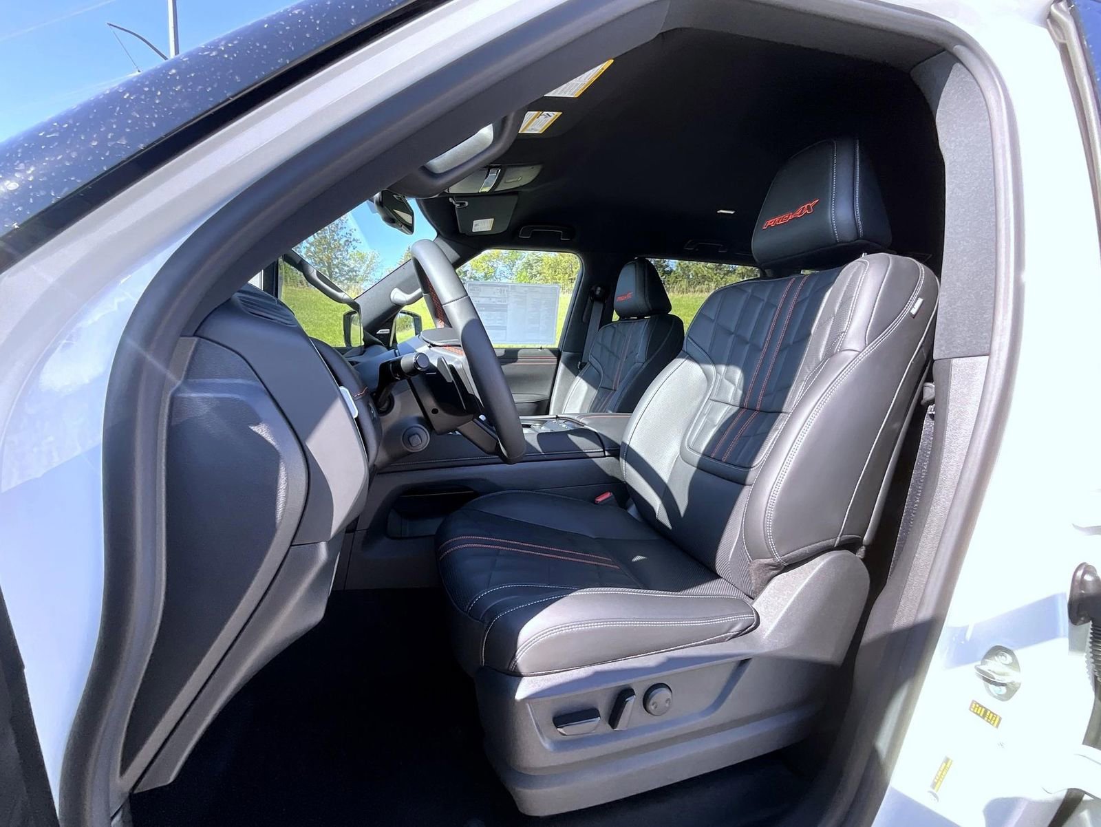 New 2026 Nissan Armada PRO-4X w/ Captain's Chari Seat Package image 10