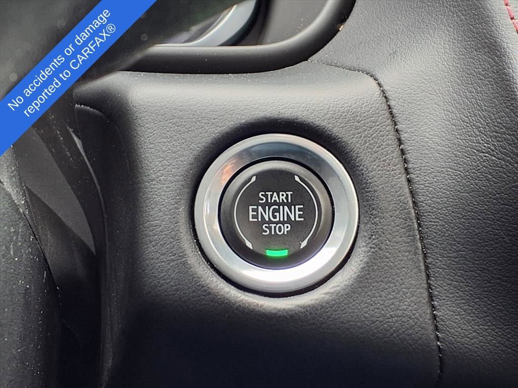 Used 2023 Chevrolet Suburban RST w/ Luxury Package image 23