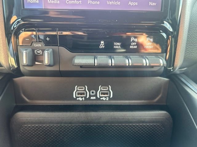 New 2026 RAM 2500 Big Horn AWD/4WD image 23