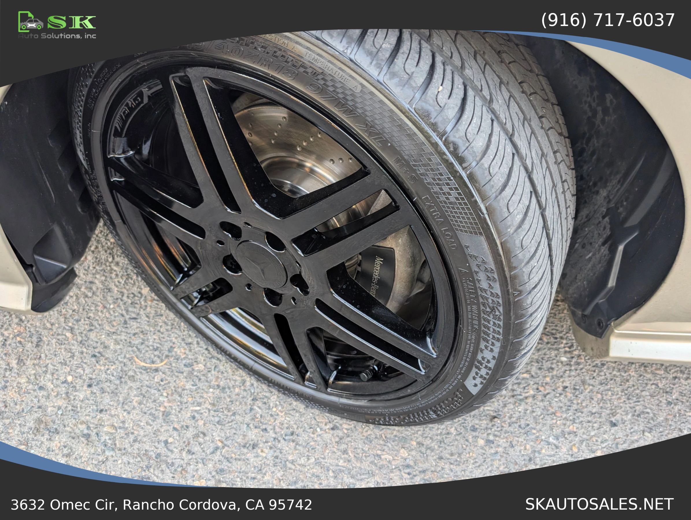 Used 2010 Mercedes-Benz E 350 4MATIC Sedan image 32