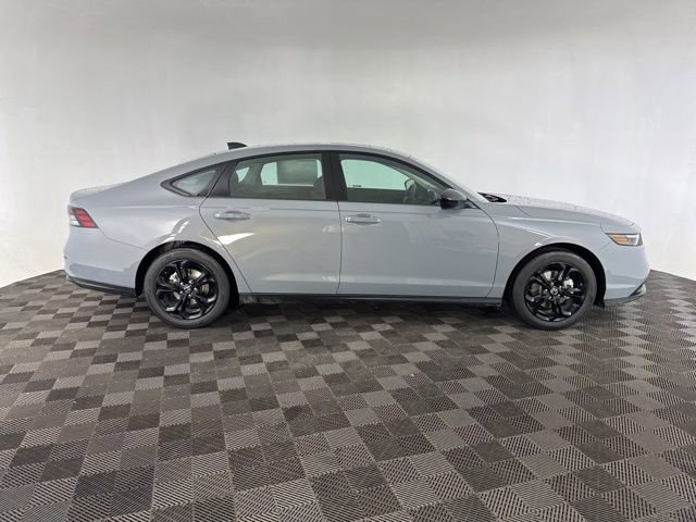 Certified 2025 Honda Accord SE image 6