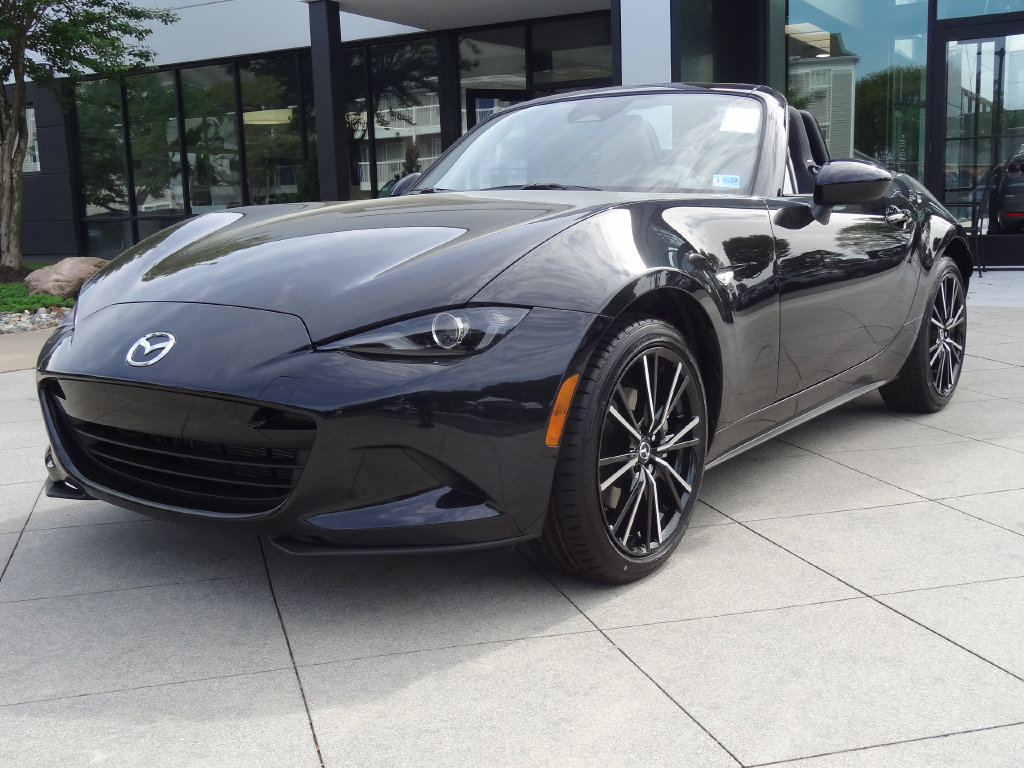 New 2026 MAZDA MX-5 Miata Grand Touring w/ Weather Package RWD image 8