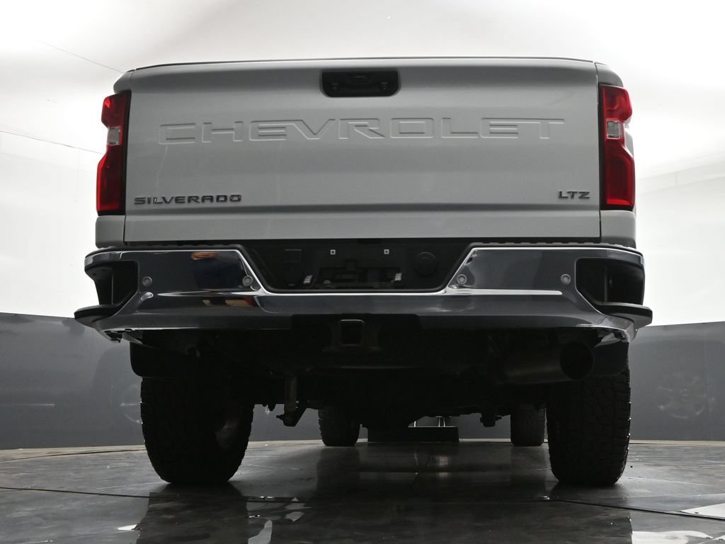 Used 2022 Chevrolet Silverado 2500 LTZ w/ LTZ Plus Package AWD/4WD image 26