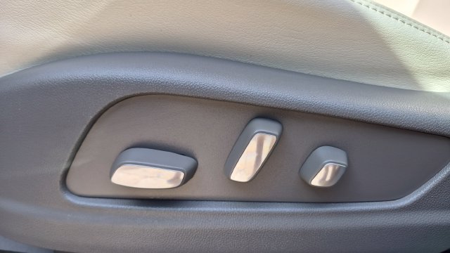 Used 2020 Cadillac XT6 Premium Luxury FWD image 15