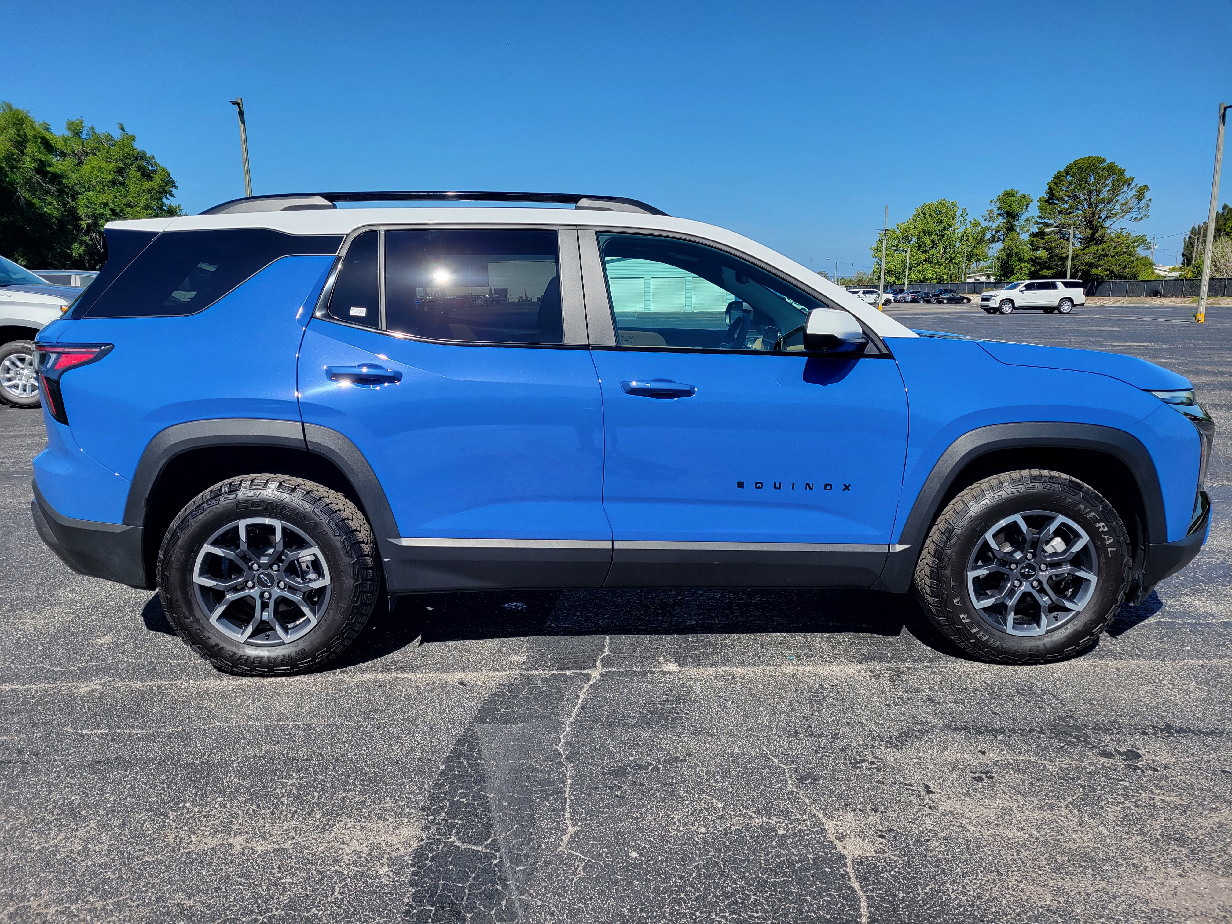 Certified 2026 Chevrolet Equinox ACTIV w/ Convenience Package III image 4