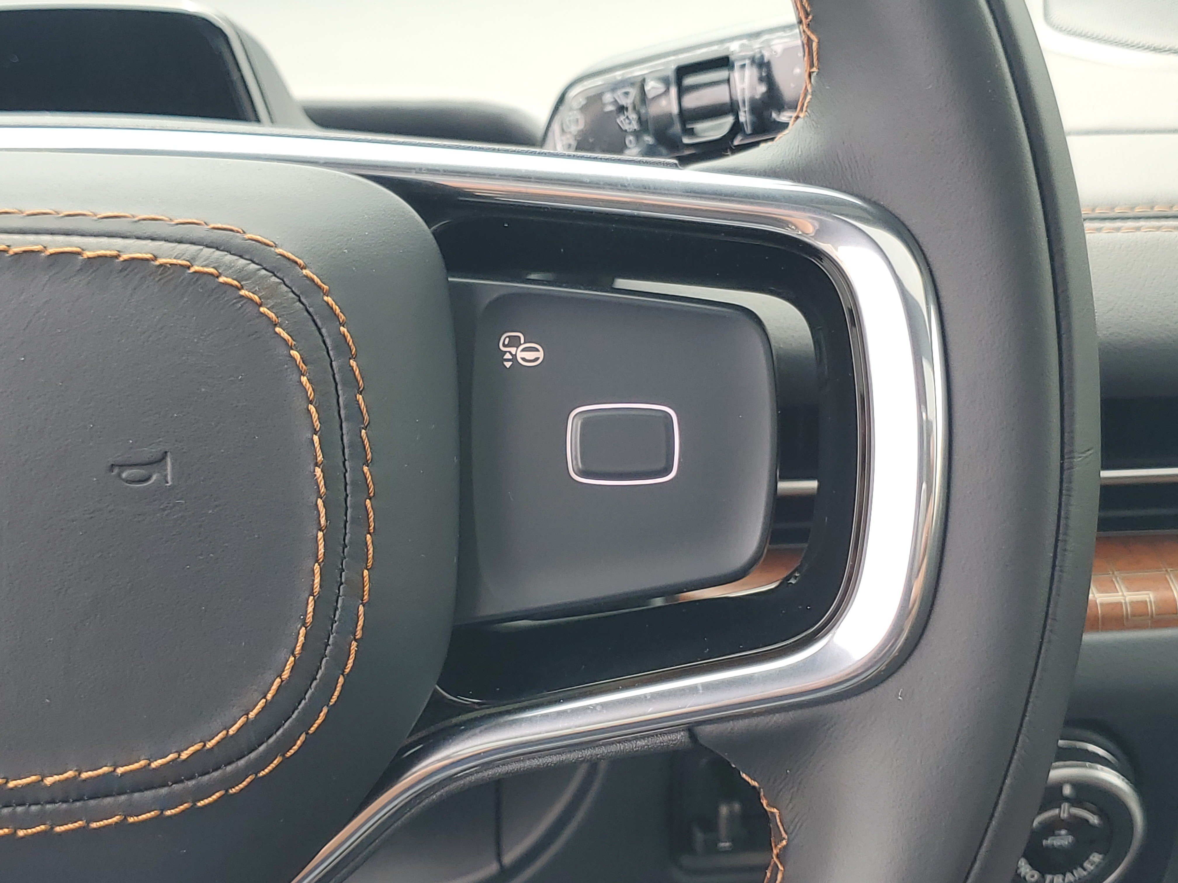 New 2026 Lincoln Navigator L Black Label AWD/4WD image 18