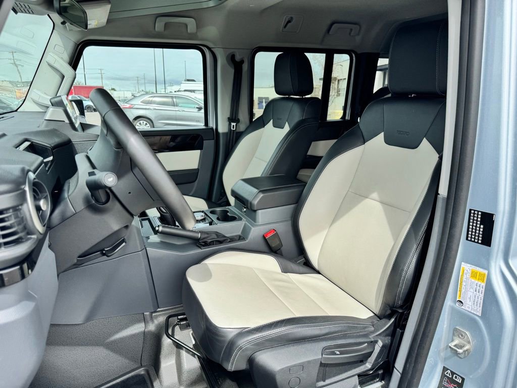 Used 2024 INEOS Grenadier Fieldmaster Edition image 10