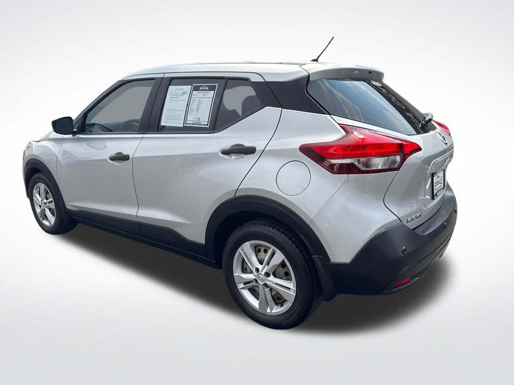 Used 2020 Nissan Kicks S FWD image 3