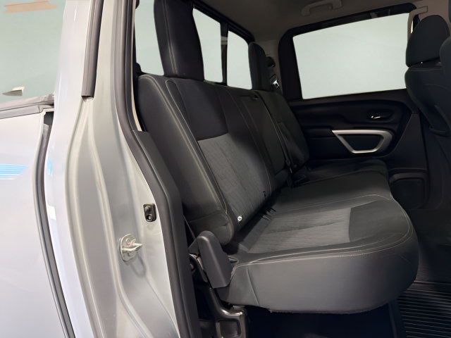 Used 2019 Nissan Titan SV AWD/4WD image 31