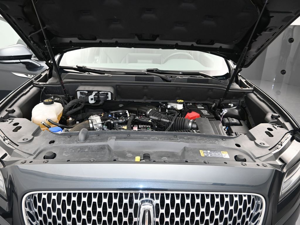 Used 2021 Lincoln Nautilus Reserve image 30