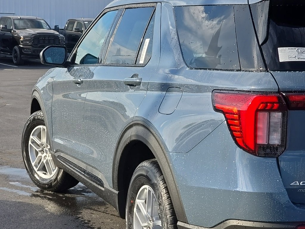 New 2026 Ford Explorer Active image 62