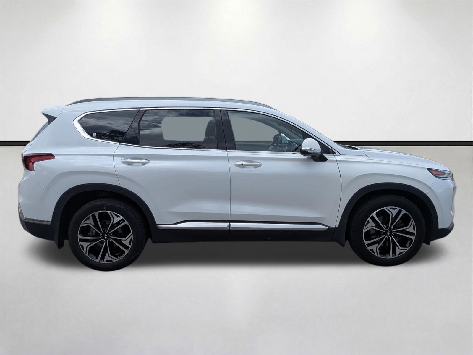 Used 2020 Hyundai Santa Fe SEL image 3