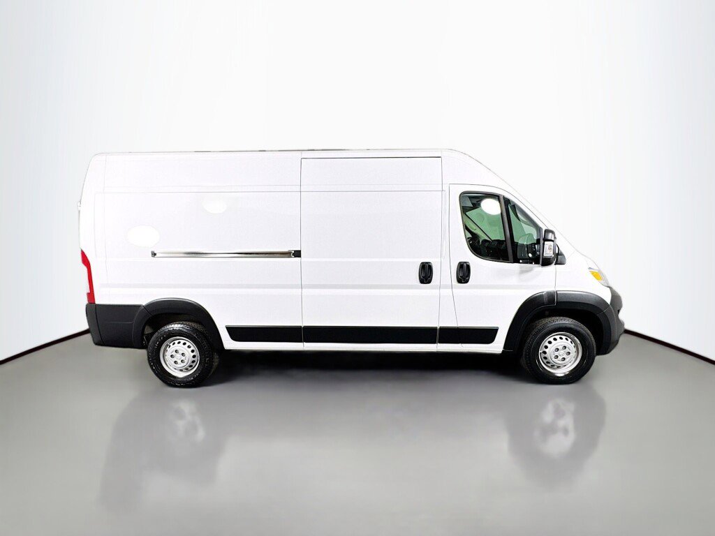 Used 2025 RAM ProMaster 2500 w/ Convenience Group FWD image 6