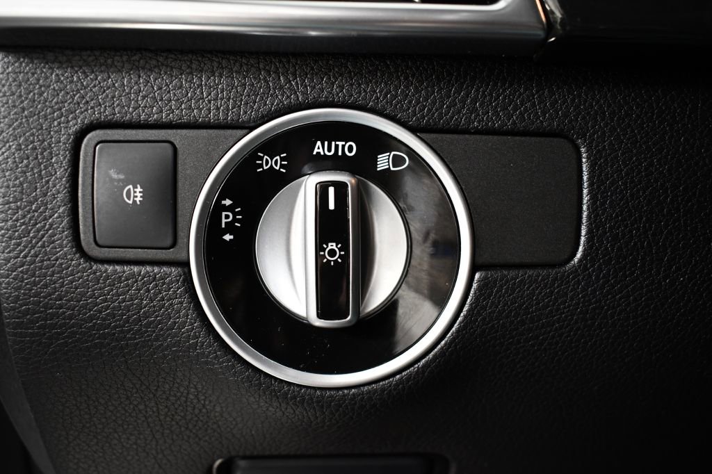 Used 2018 Mercedes-Benz GLE 350 4MATIC image 26