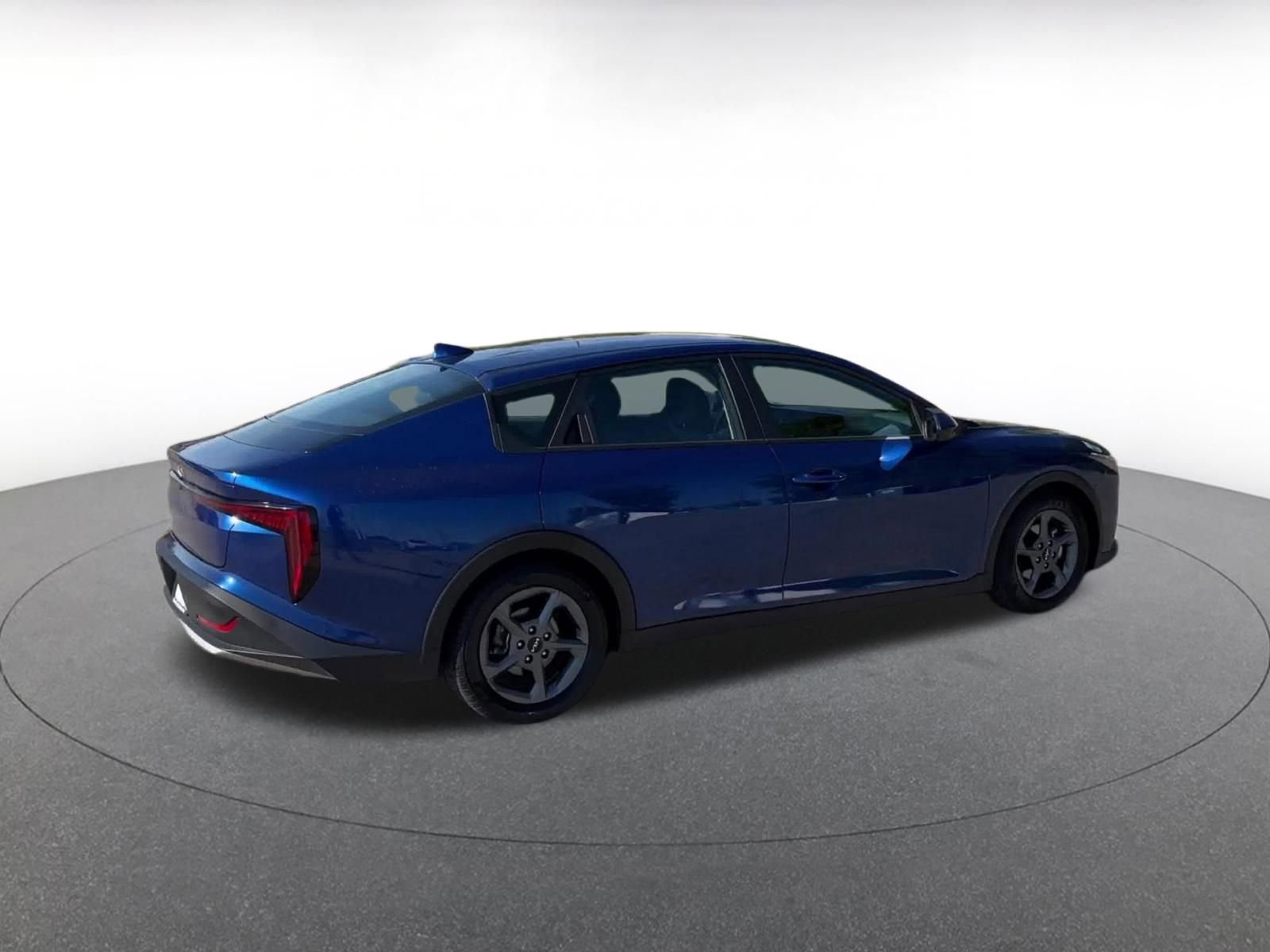 Used 2025 Kia K4 FWD image 15