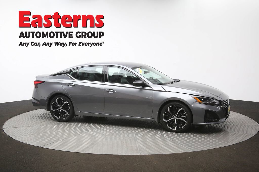 Used 2023 Nissan Altima 2.5 SR image 46