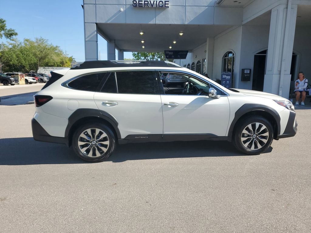 Used 2024 Subaru Outback Touring AWD/4WD image 6