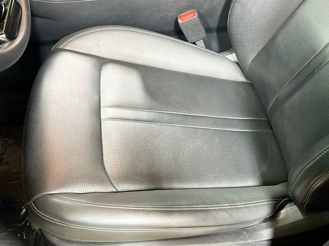 Certified 2024 Kia Sorento S image 19