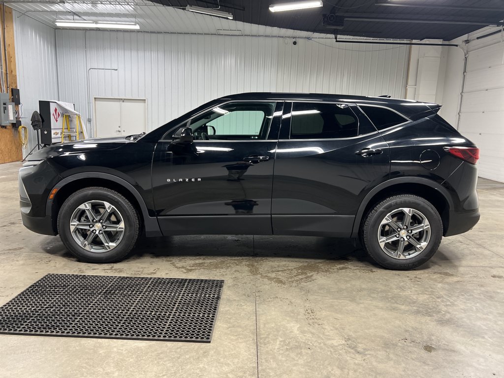 Certified 2023 Chevrolet Blazer LT AWD/4WD image 6