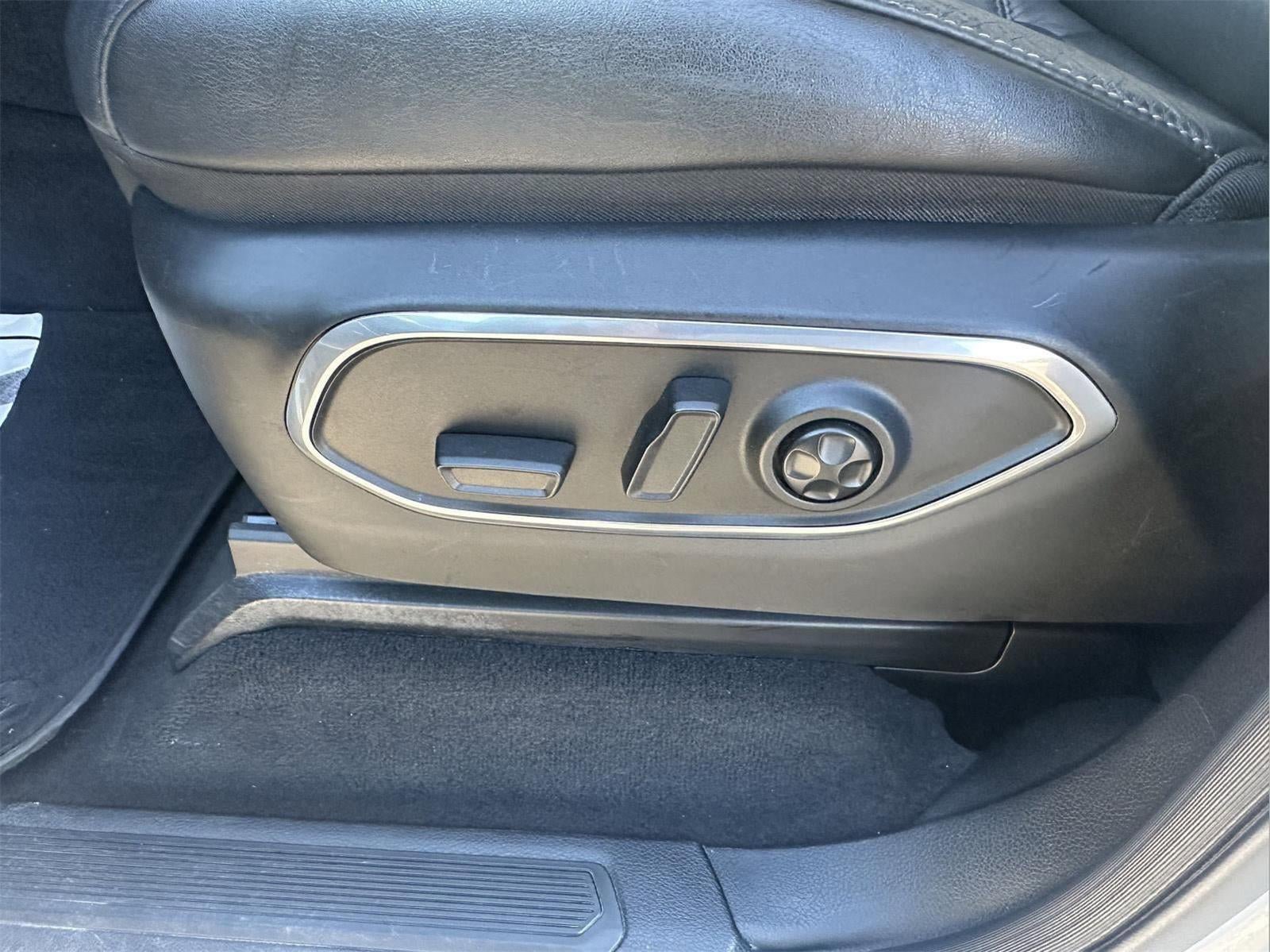 Used 2024 Jeep Wagoneer L Series II w/ Flexible Seating Group image 14