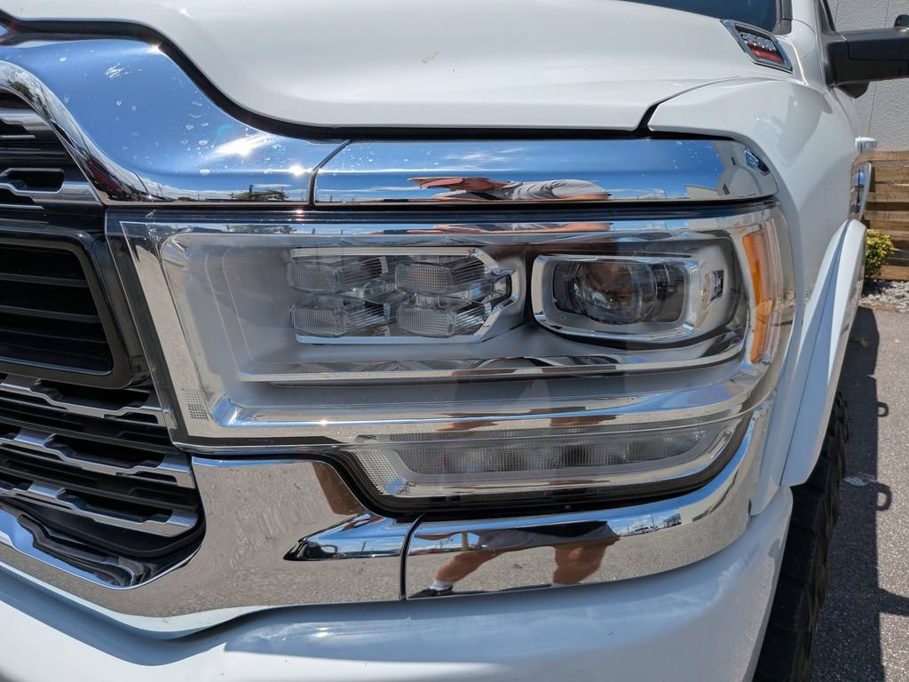 Used 2022 RAM 3500 Limited w/ Safety Group AWD/4WD image 9