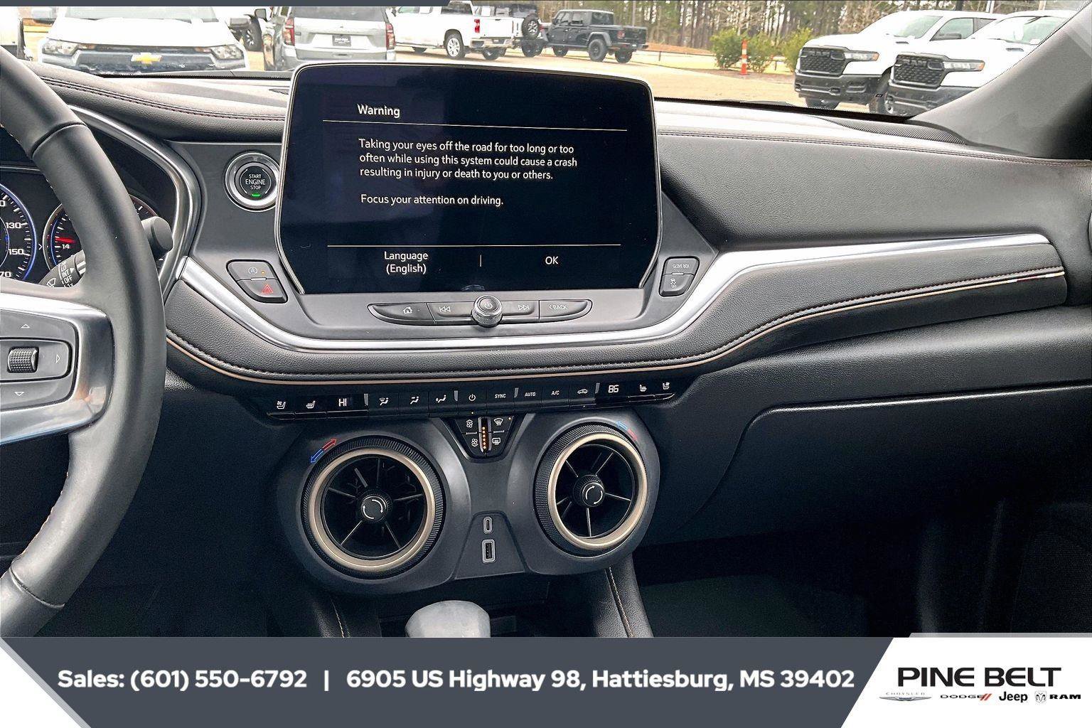 Used 2025 Chevrolet Blazer Premier w/ Enhanced Convenience Package AWD/4WD image 22