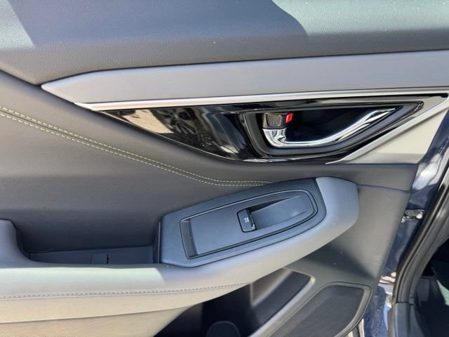 Used 2025 Subaru Outback Onyx Edition XT AWD/4WD image 16