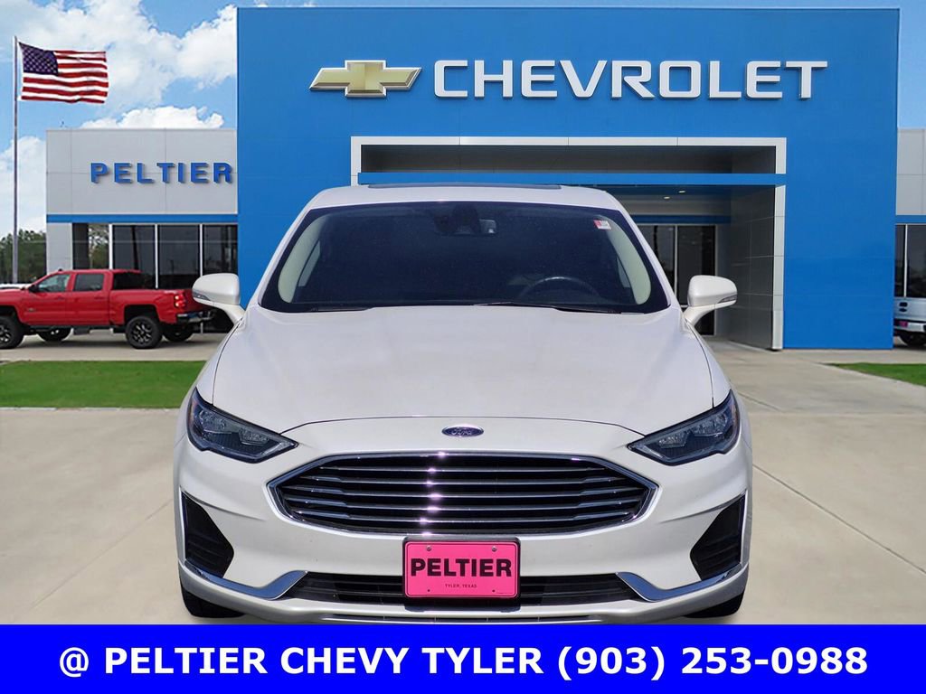 Used 2019 Ford Fusion SEL image 2