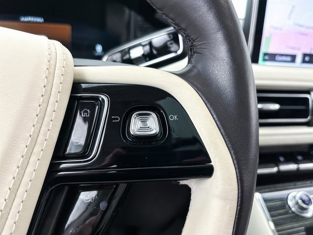 Used 2023 Lincoln Aviator Black Label w/ Dynamic Handling Package image 39