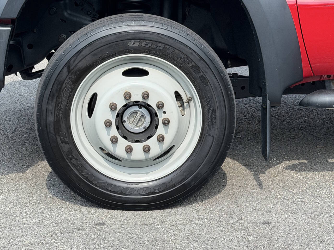 Used 2009 Ford F550 4x4 Regular Cab Super Duty image 52