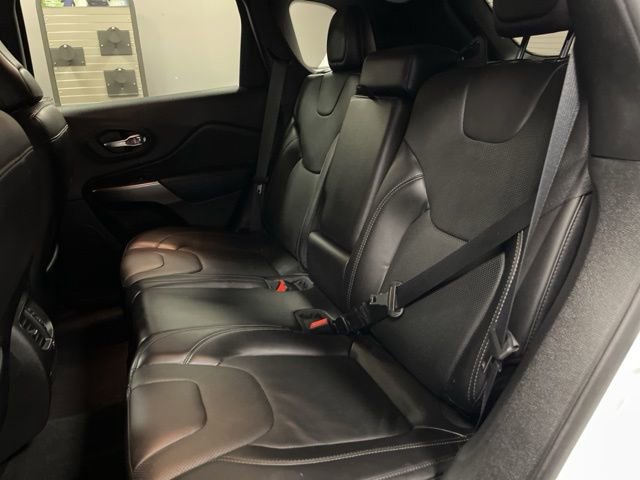 Used 2019 Jeep Cherokee Limited image 22