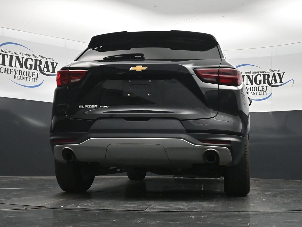 Used 2025 Chevrolet Blazer LT AWD/4WD image 31