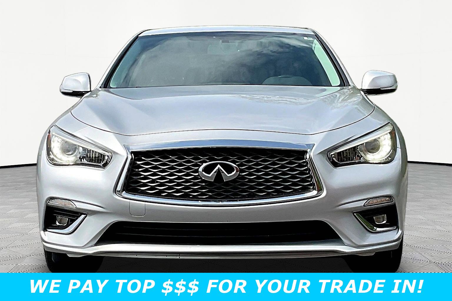 Used 2018 INFINITI Q50 Luxe w/ Essential Package (3.0T Luxe) AWD/4WD image 2