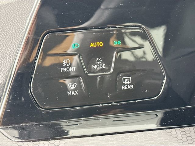 Used 2022 Volkswagen GTI Autobahn image 22