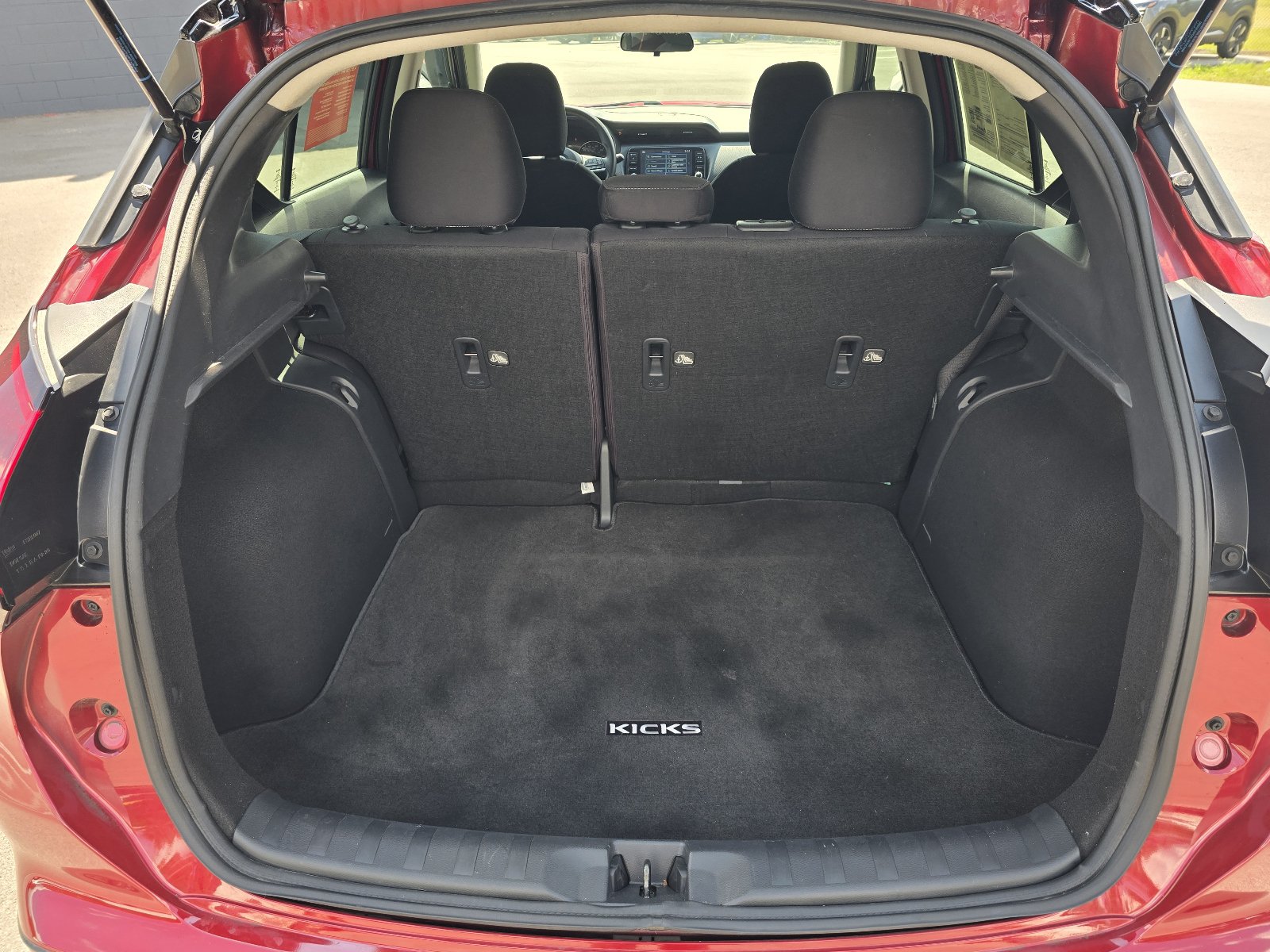 Used 2023 Nissan Kicks SV FWD image 26